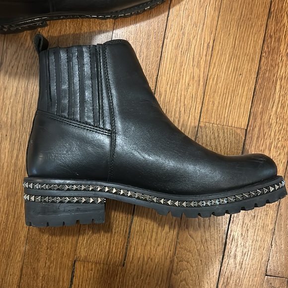 Steve Madden black studded boots size 8 - Picture 4 of 4